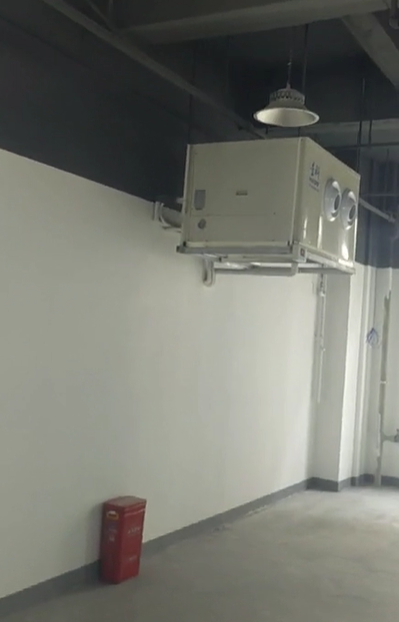 食品倉庫整體制冷恒溫，應(yīng)用蒸發(fā)冷省電空調(diào)（臥式射流30機(jī)型）